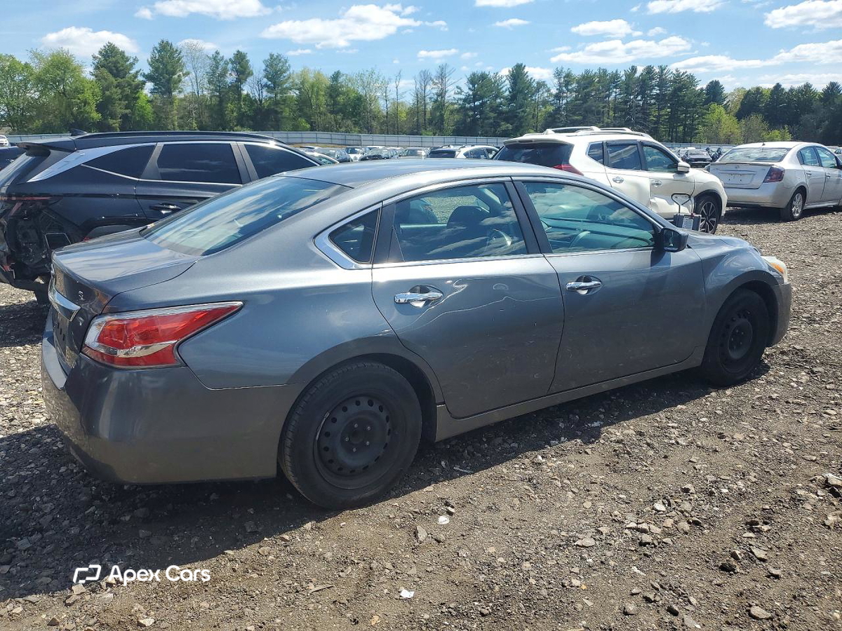 Nissan Altima 2015