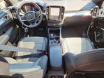 Volvo XC40 2025