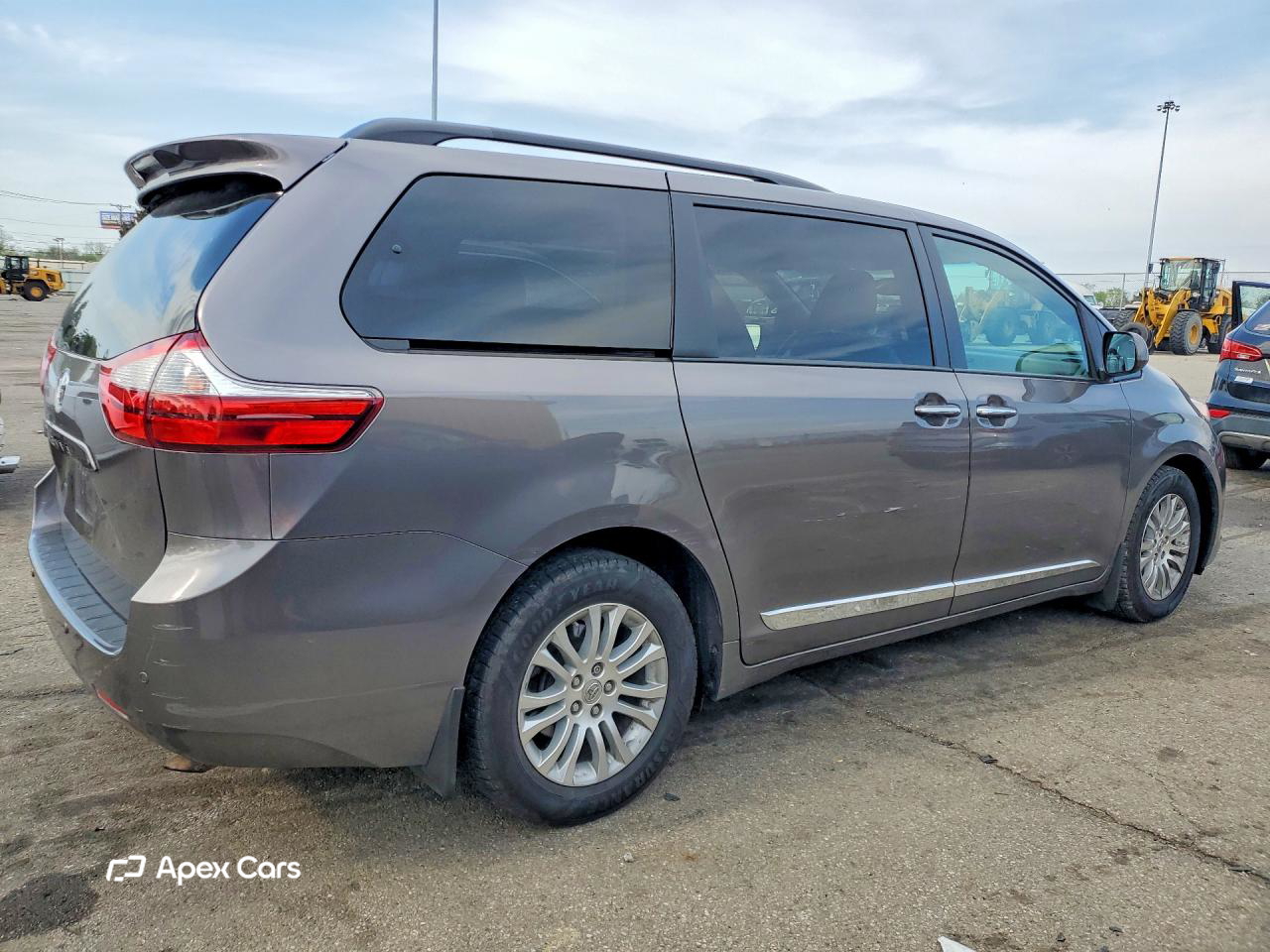 Toyota Sienna 2016