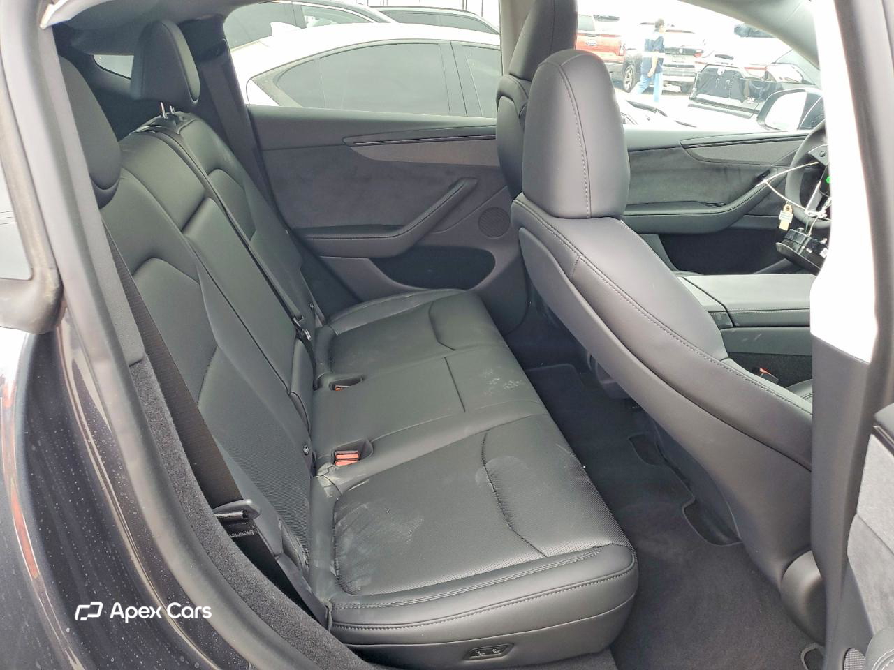 Tesla Model Y 2026