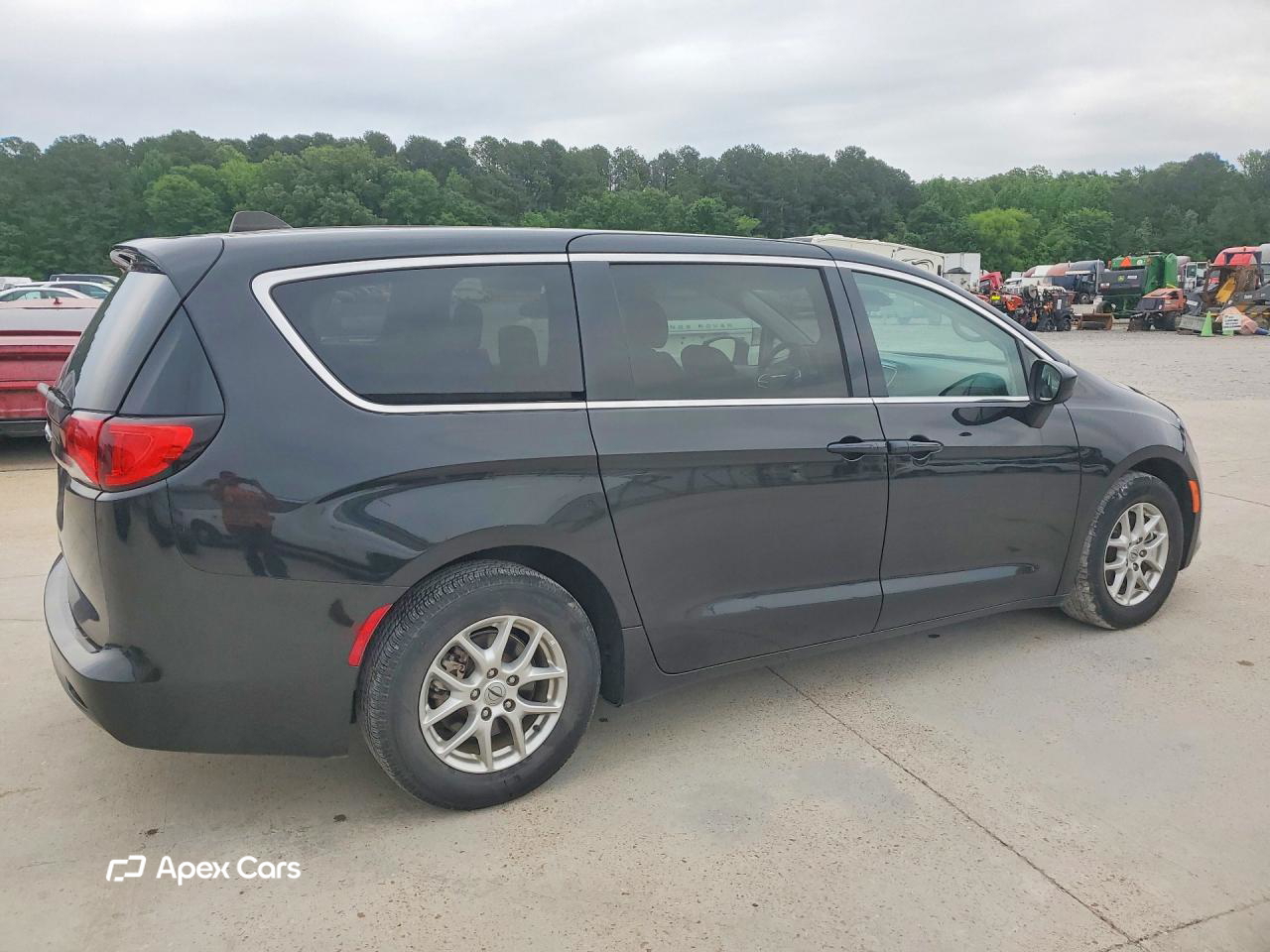 Chrysler Voyager 2023