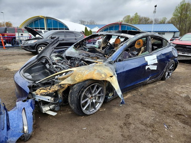 Tesla Model 3 2022 - Image 1 of 13