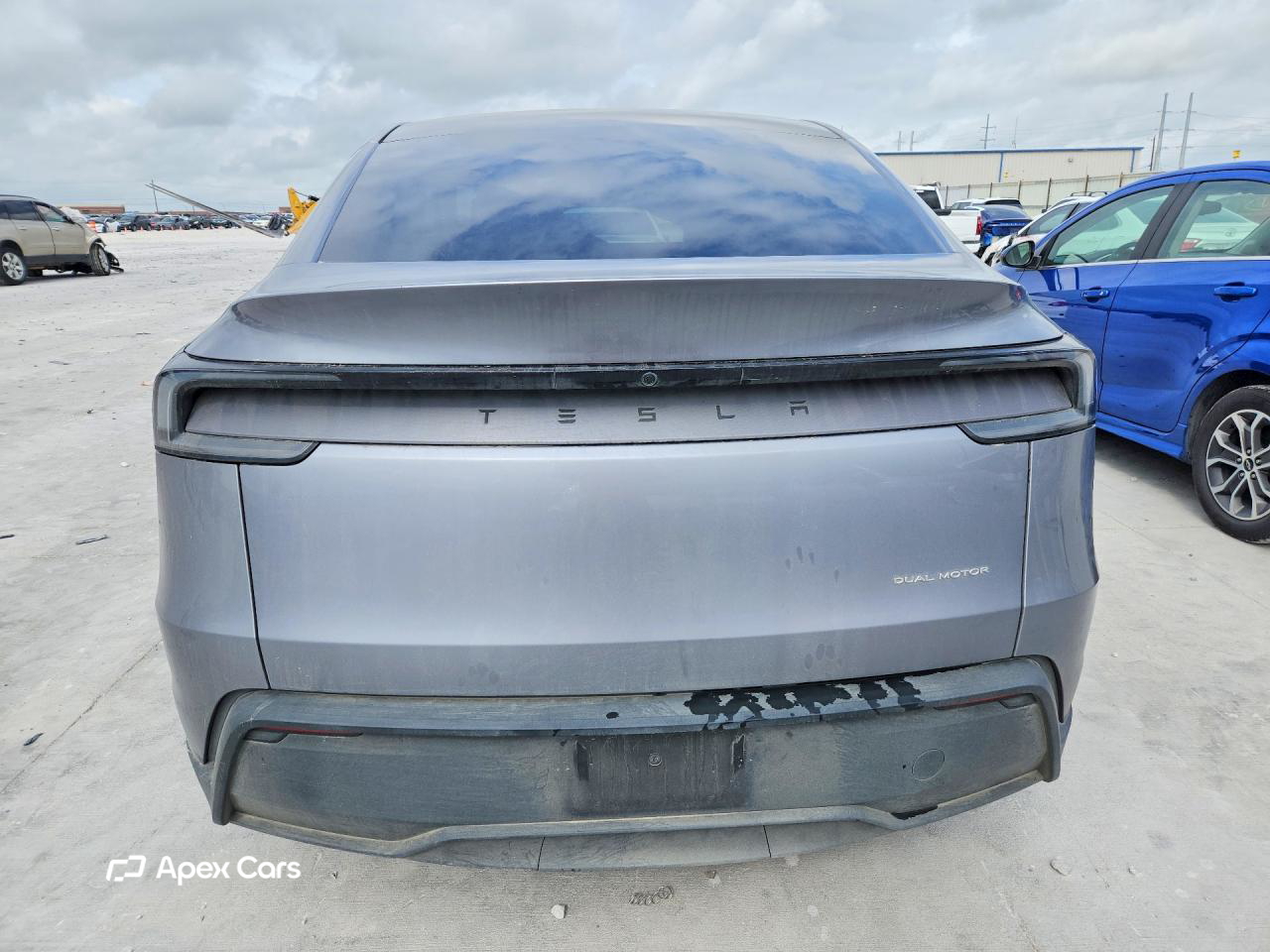 Tesla Model Y 2026
