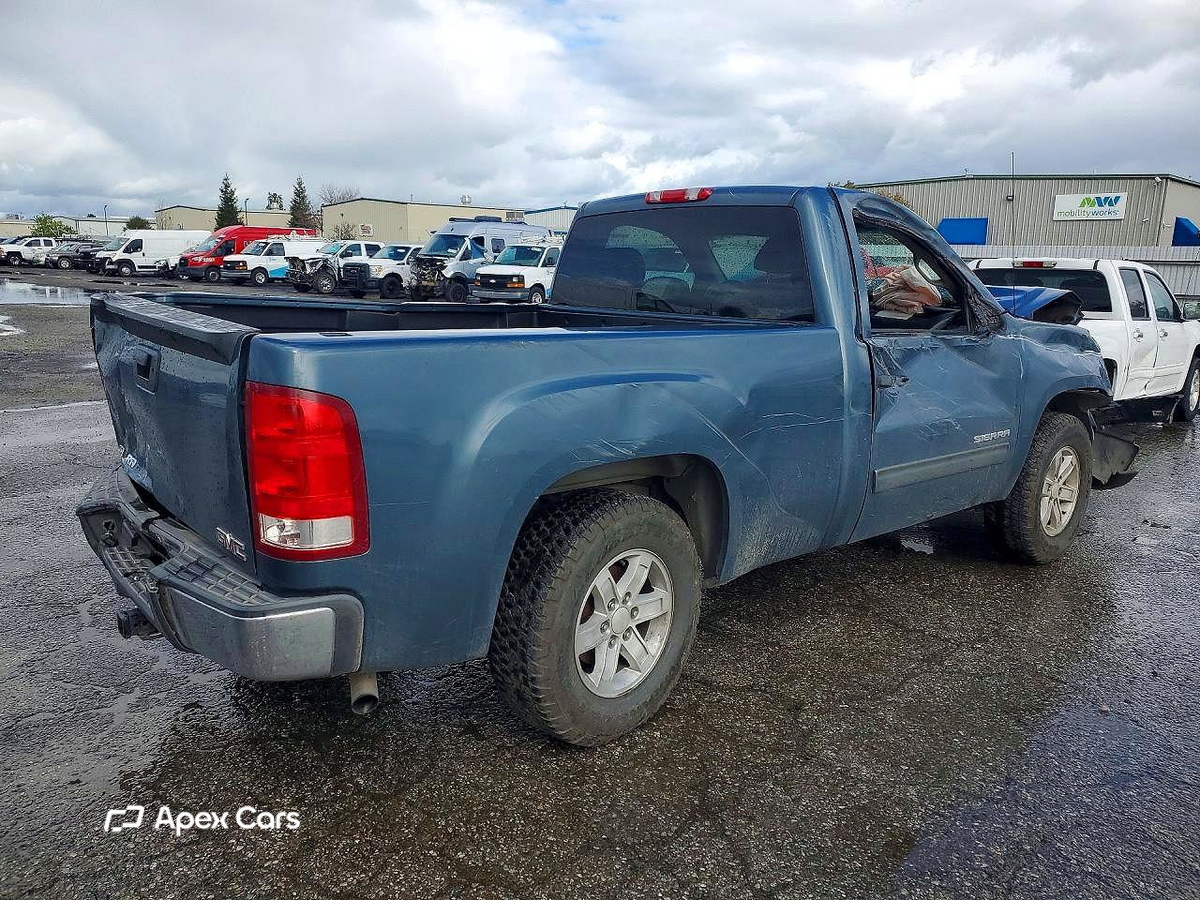 GMC Sierra 2011