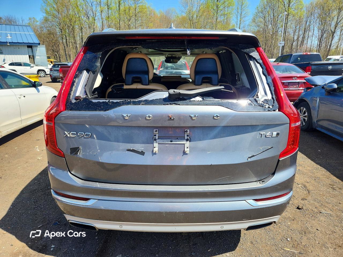 Volvo XC90 2016