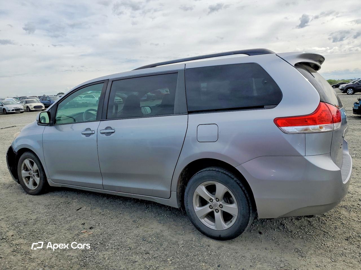 Toyota Sienna 2012