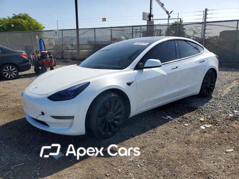 Tesla Model 3 2022 - Image 1 of 13