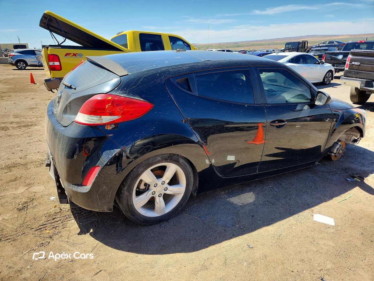 Hyundai Veloster 2012