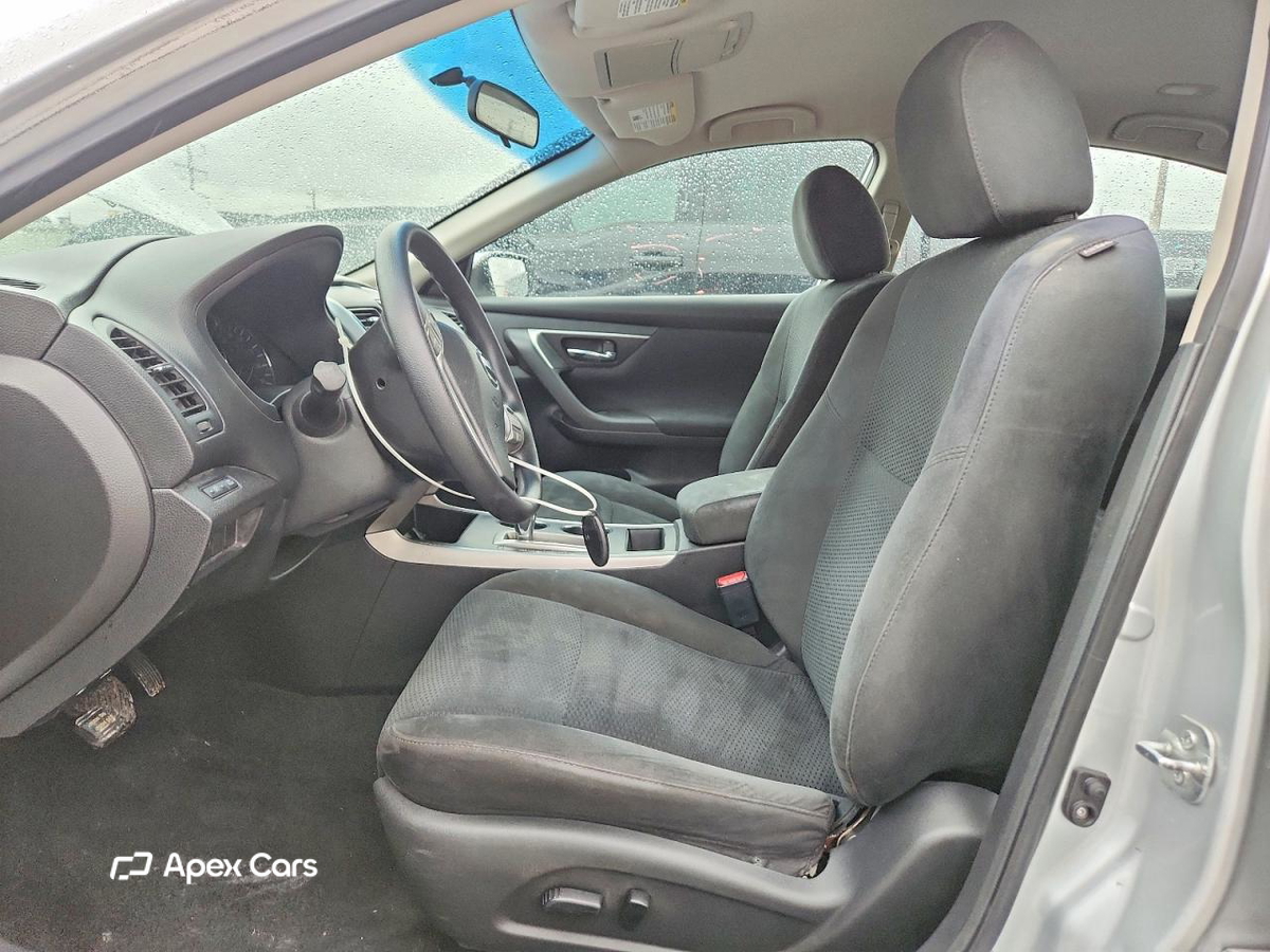 Nissan Altima 2015