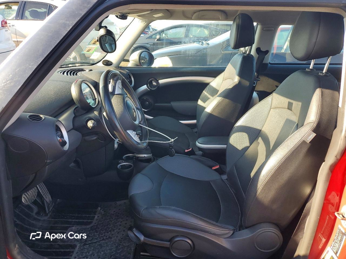 MINI Cooper 2010