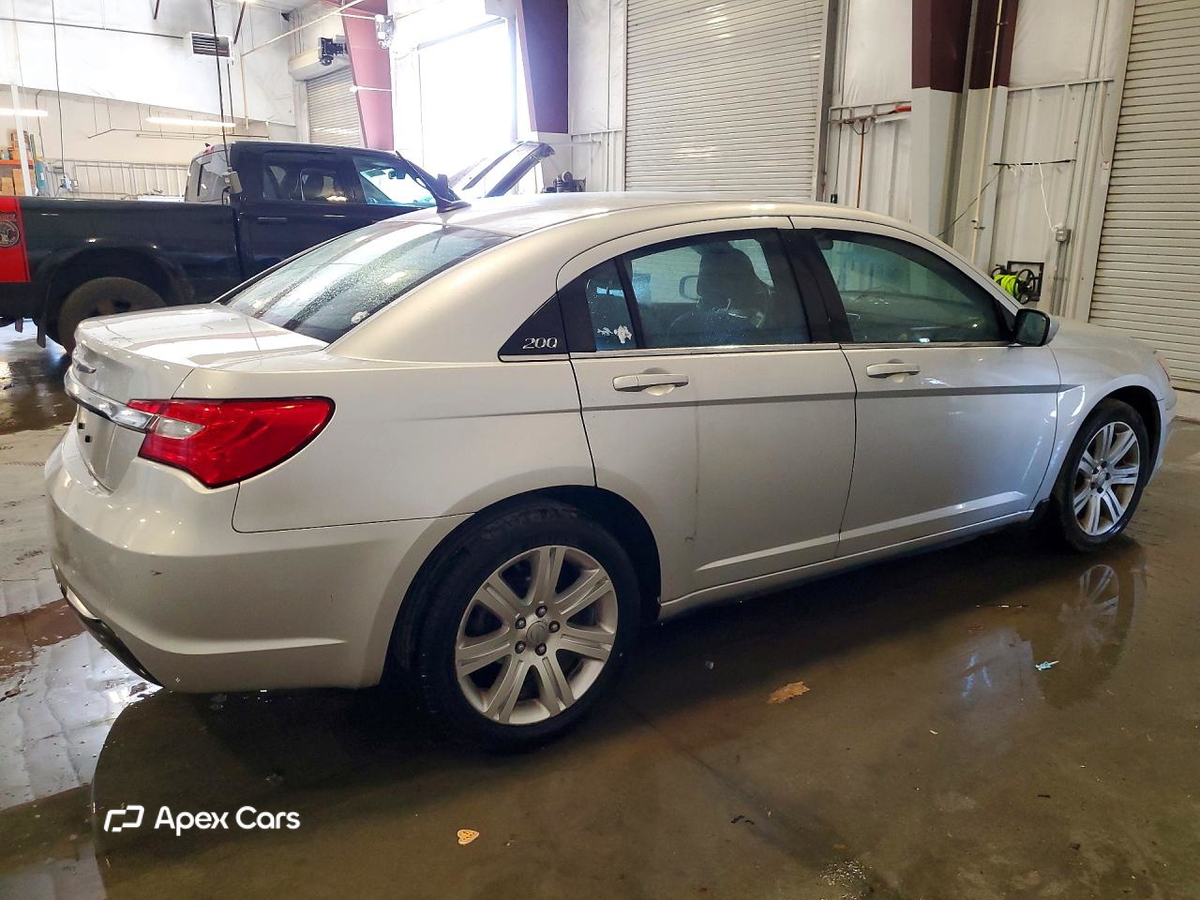 Chrysler 200 2012
