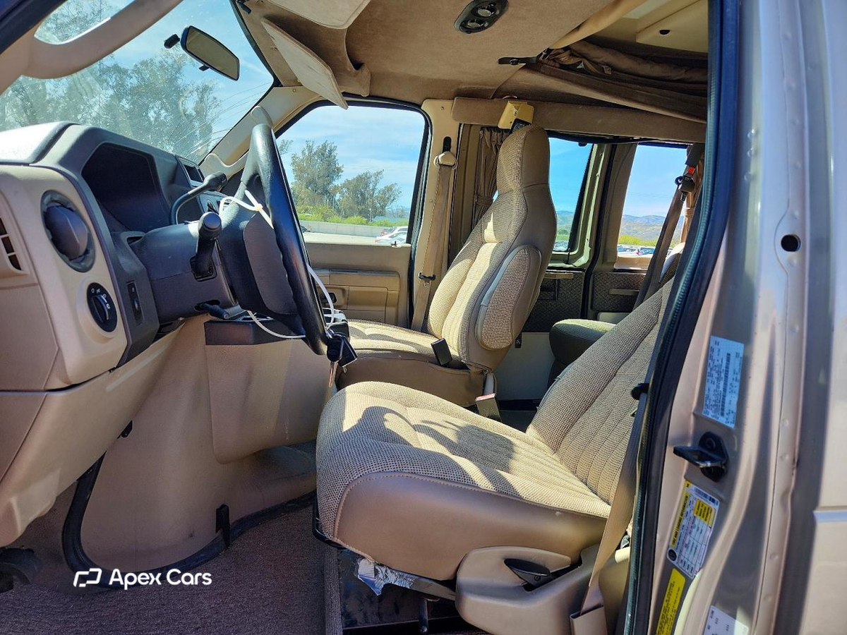 Ford Econoline 2009
