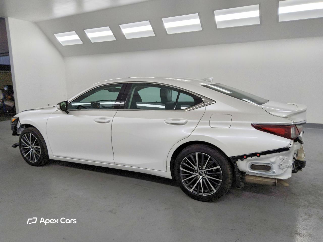 Lexus ES 2024