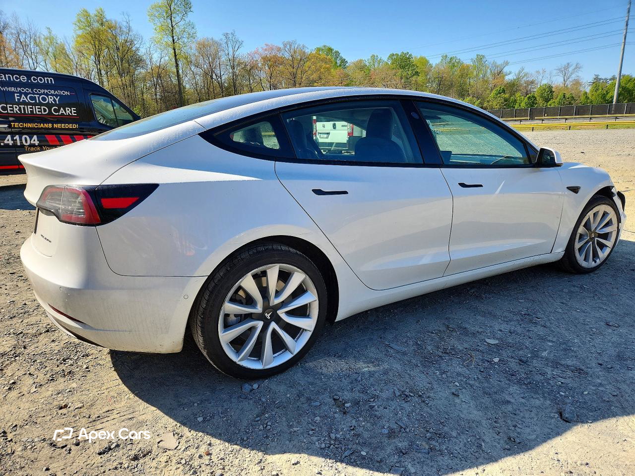 Tesla Model 3 2022
