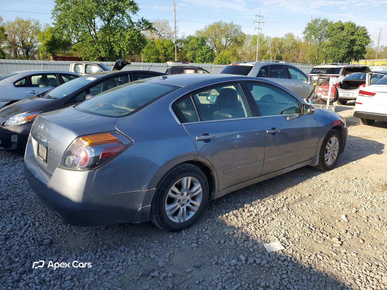 Nissan Altima 2010