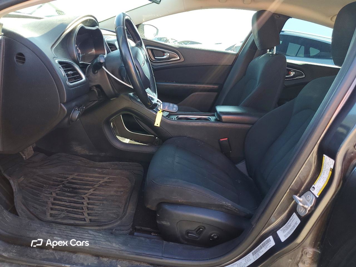 Chrysler 200 2016