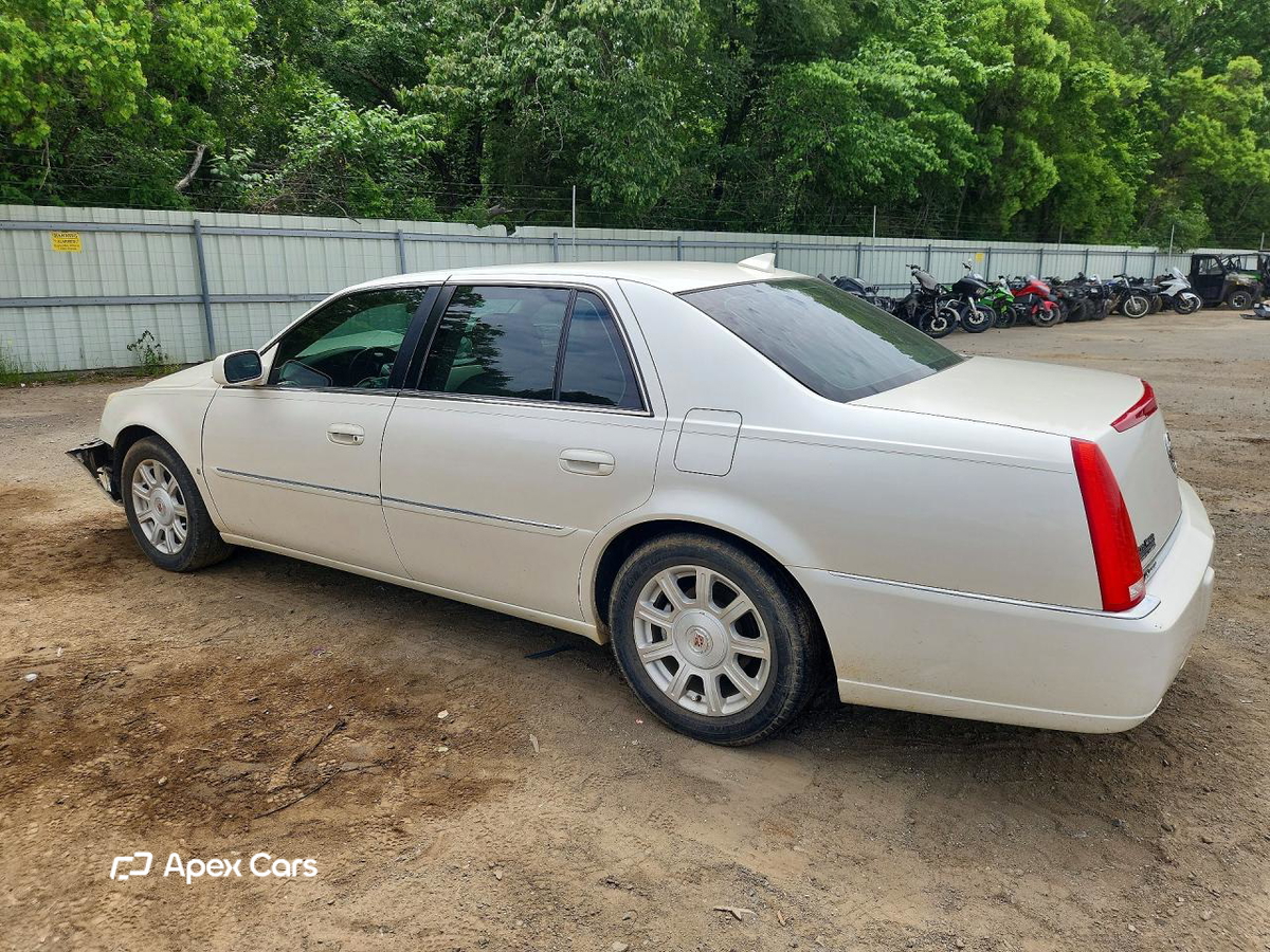 Cadillac DTS 2010