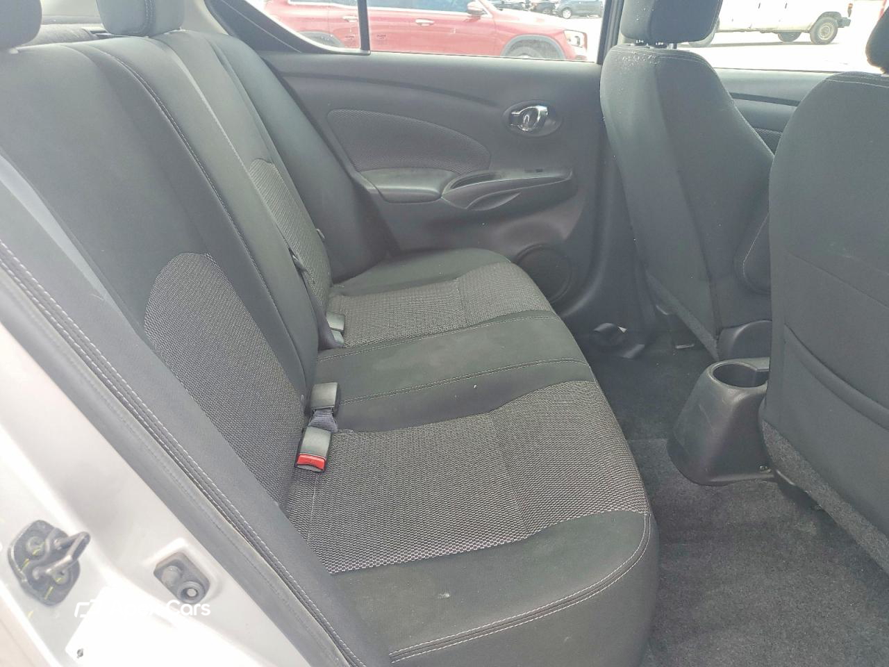 Nissan Versa 2019