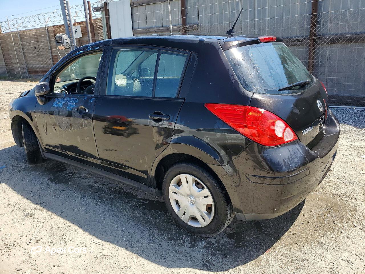 Nissan Versa 2011