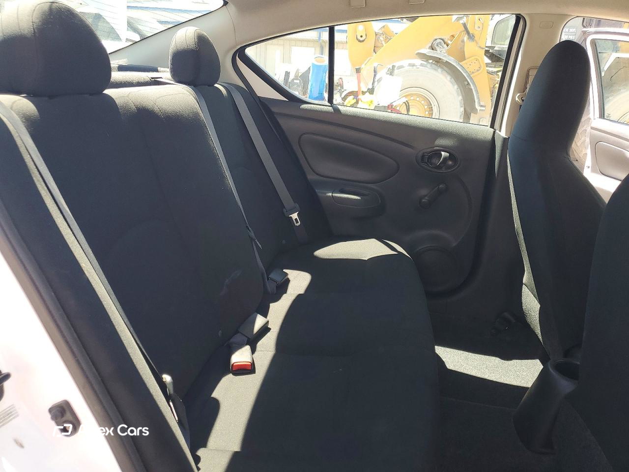 Nissan Versa 2015