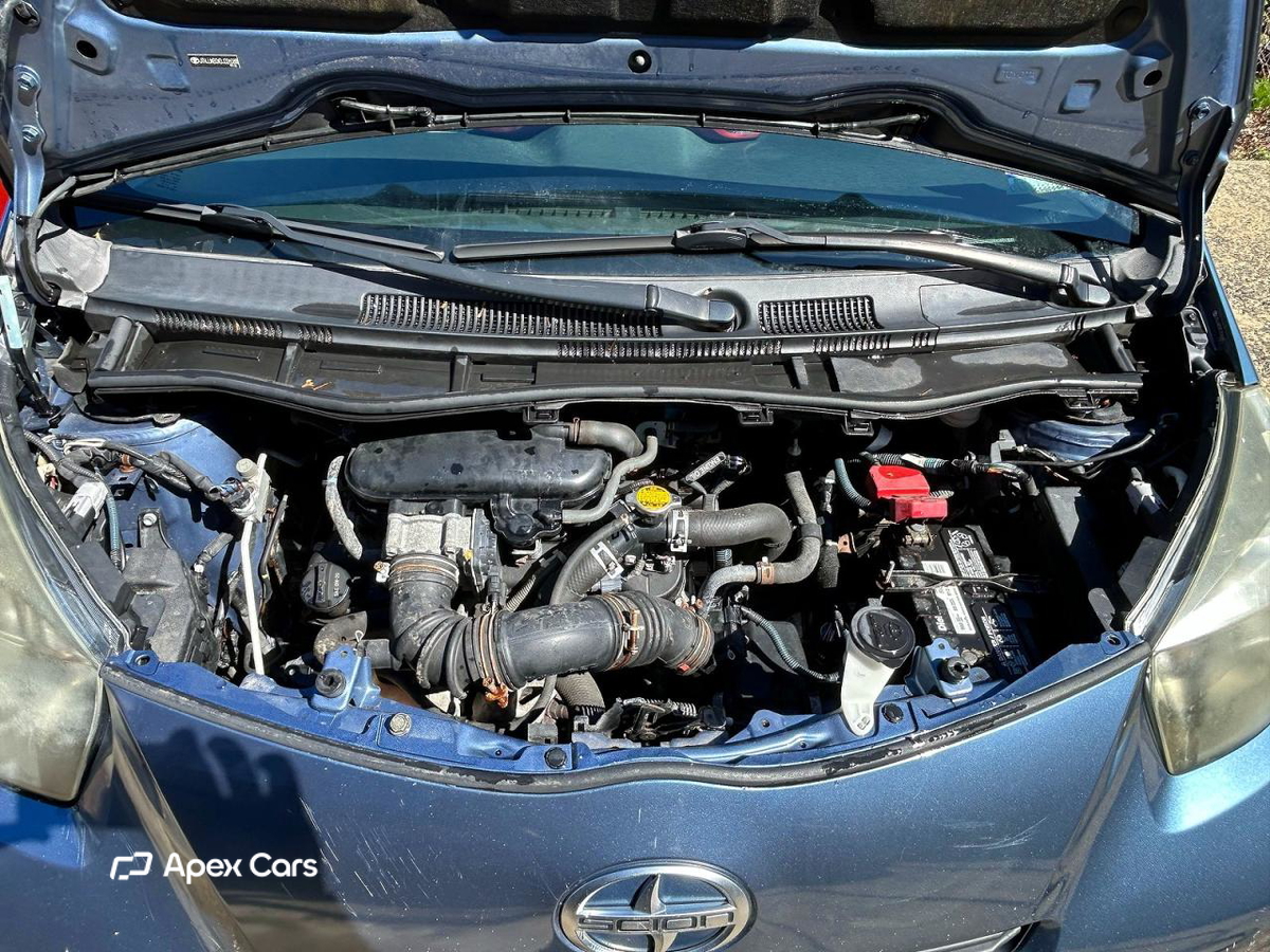 Scion iQ 2013