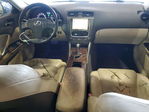 Lexus IS 2010
