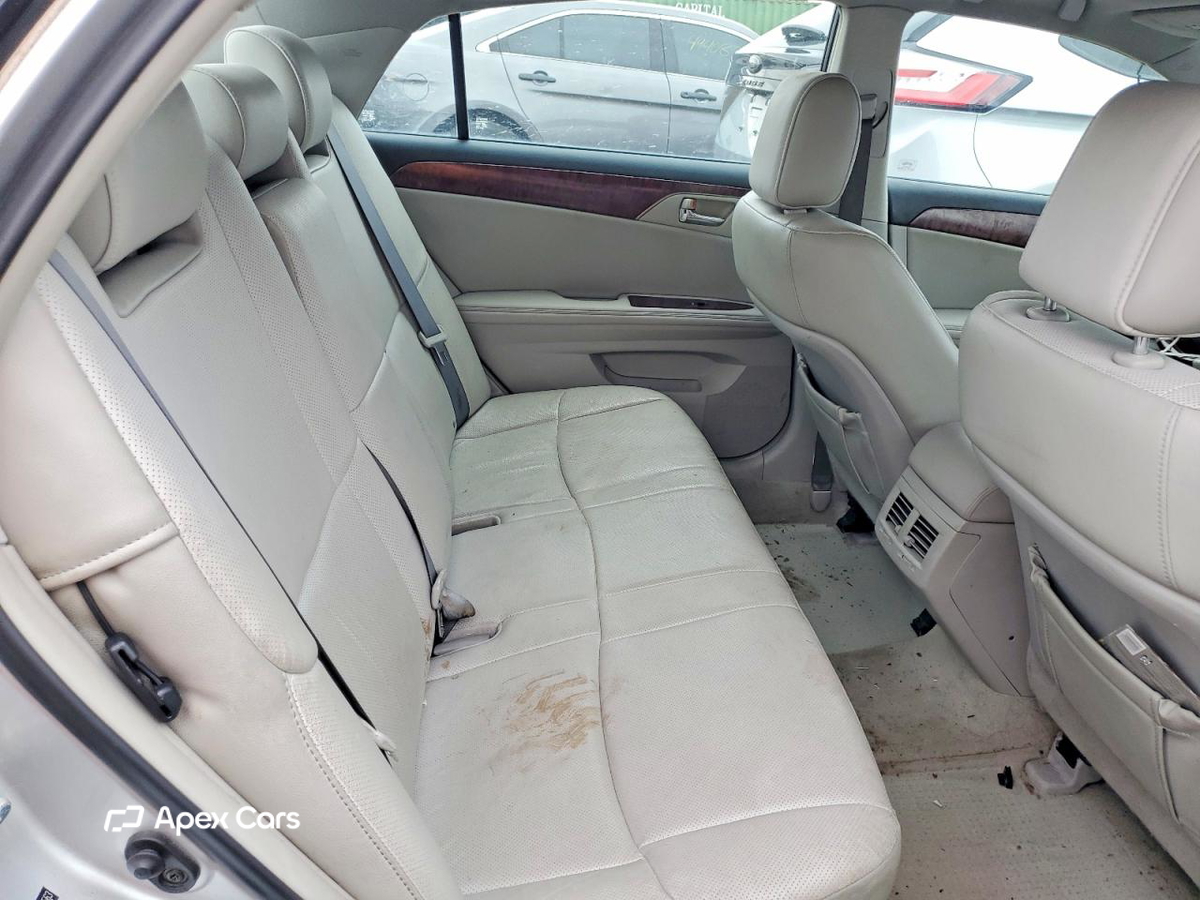 Toyota Avalon 2011