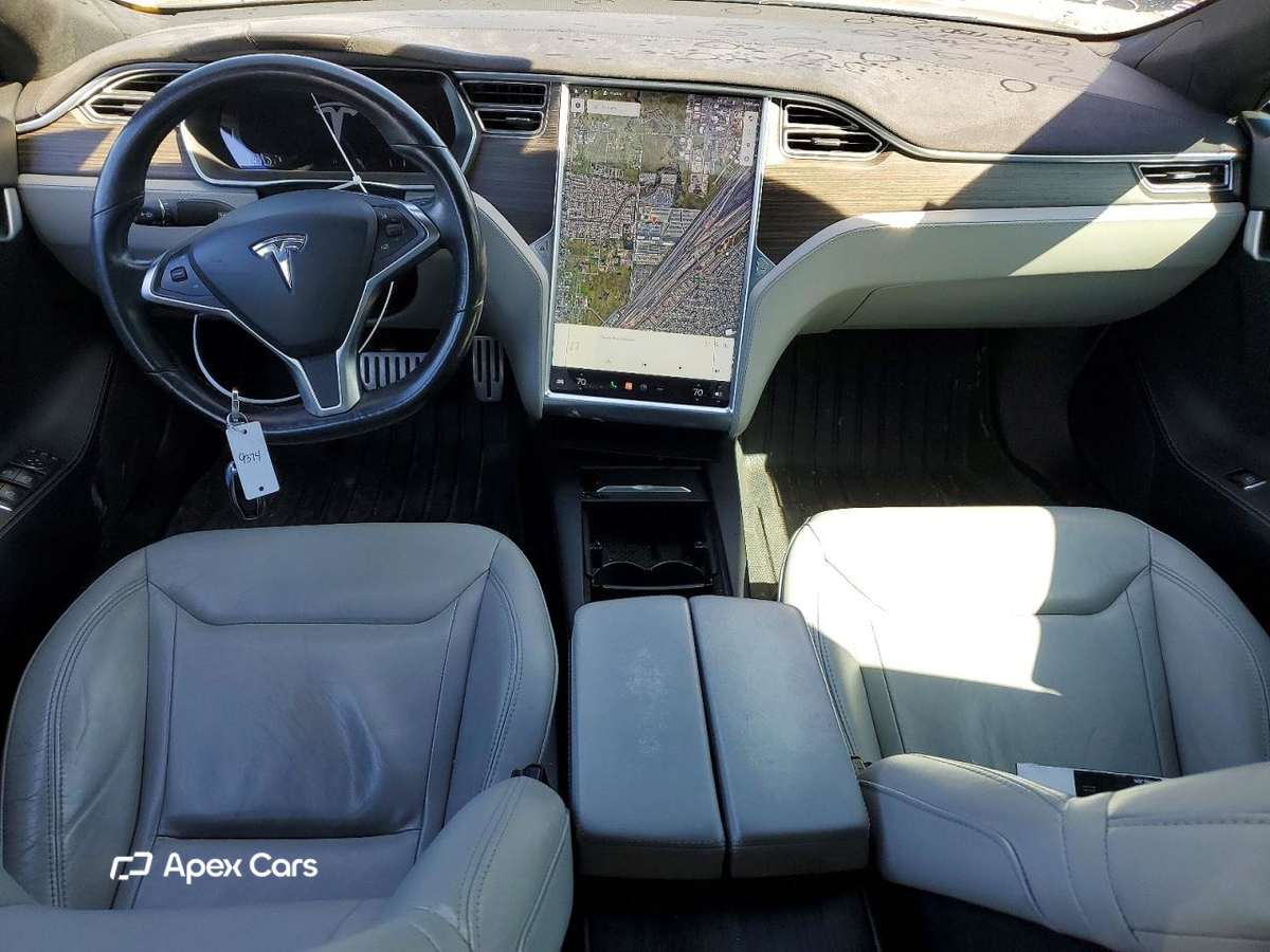 Tesla Model S 2016
