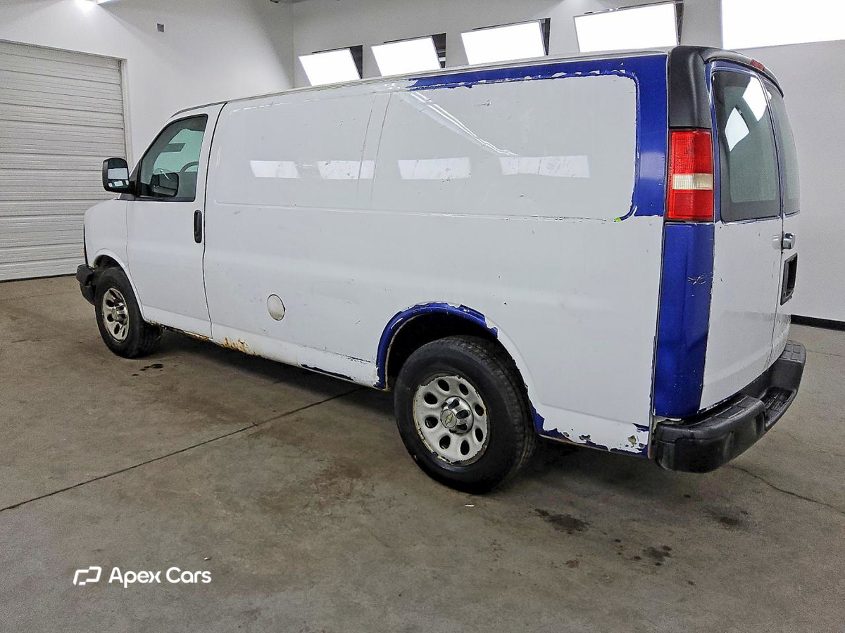Chevrolet Express 2012