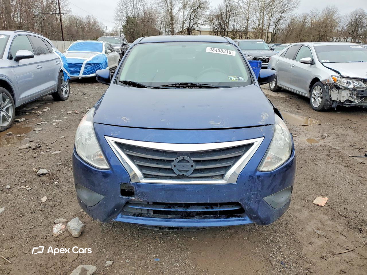 Nissan Versa 2019