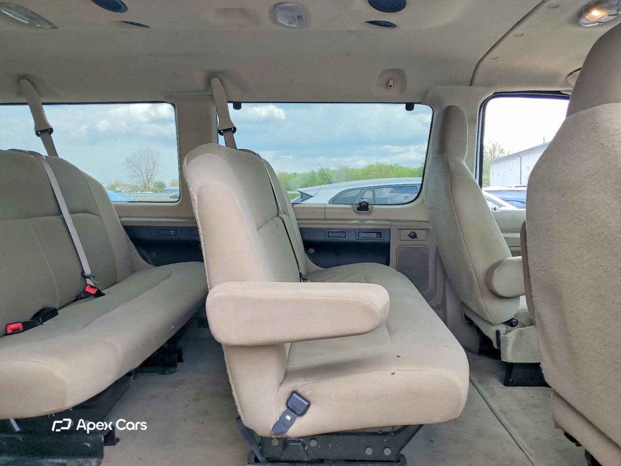 Ford Econoline 2010