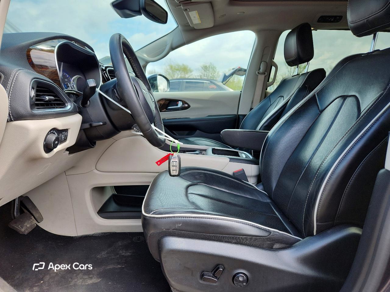 Chrysler Pacifica 2023