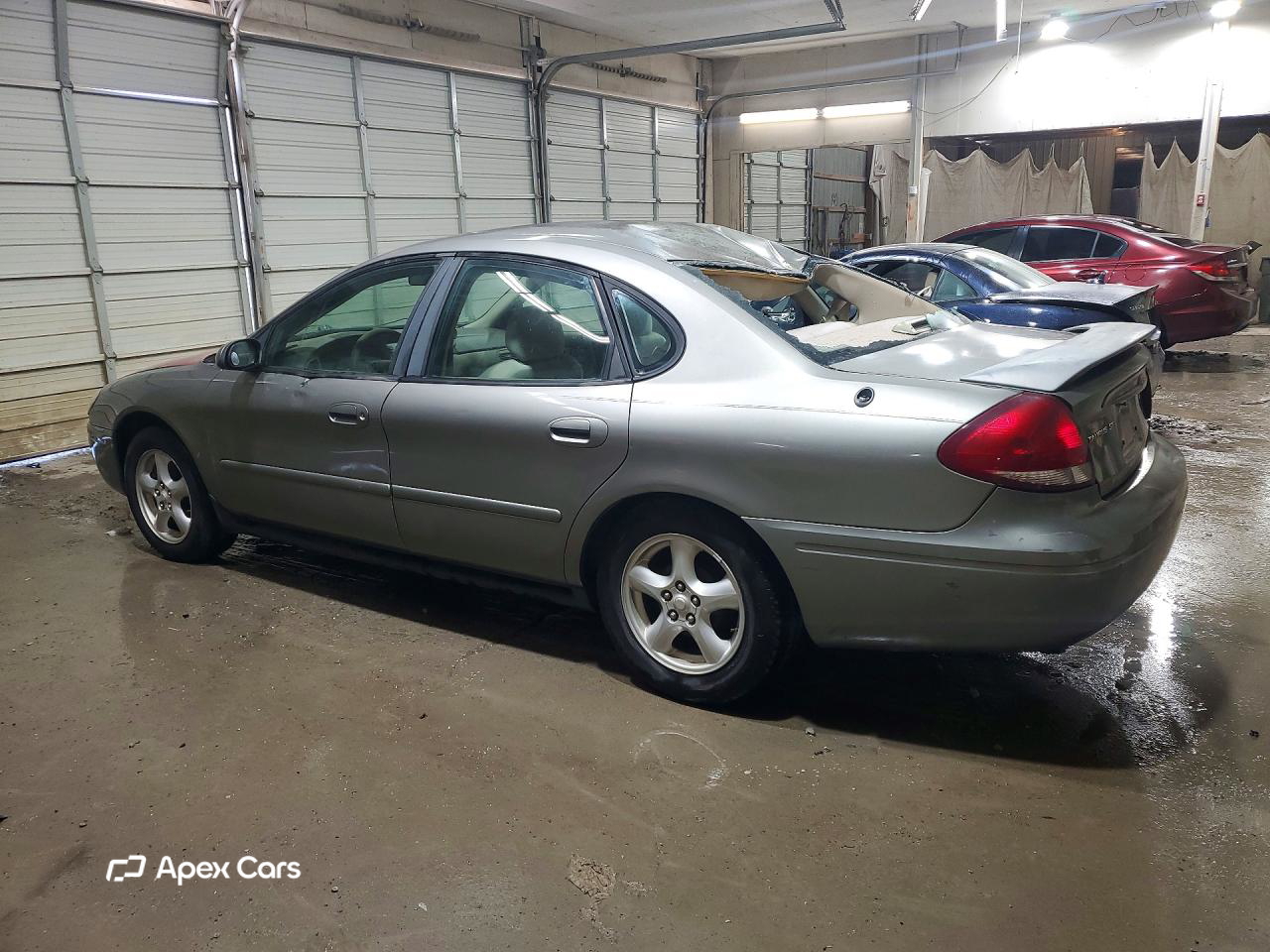 Ford Taurus 2004