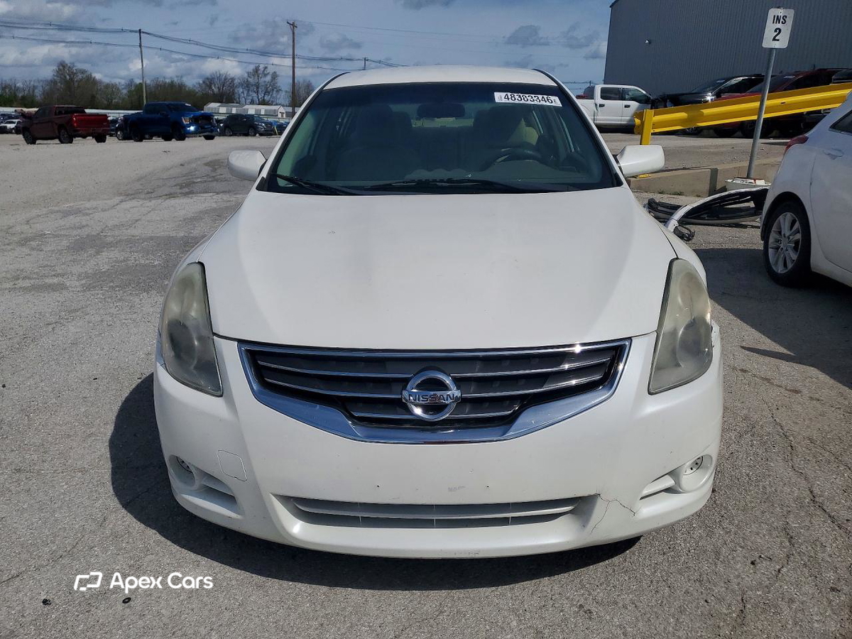 Nissan Altima 2011