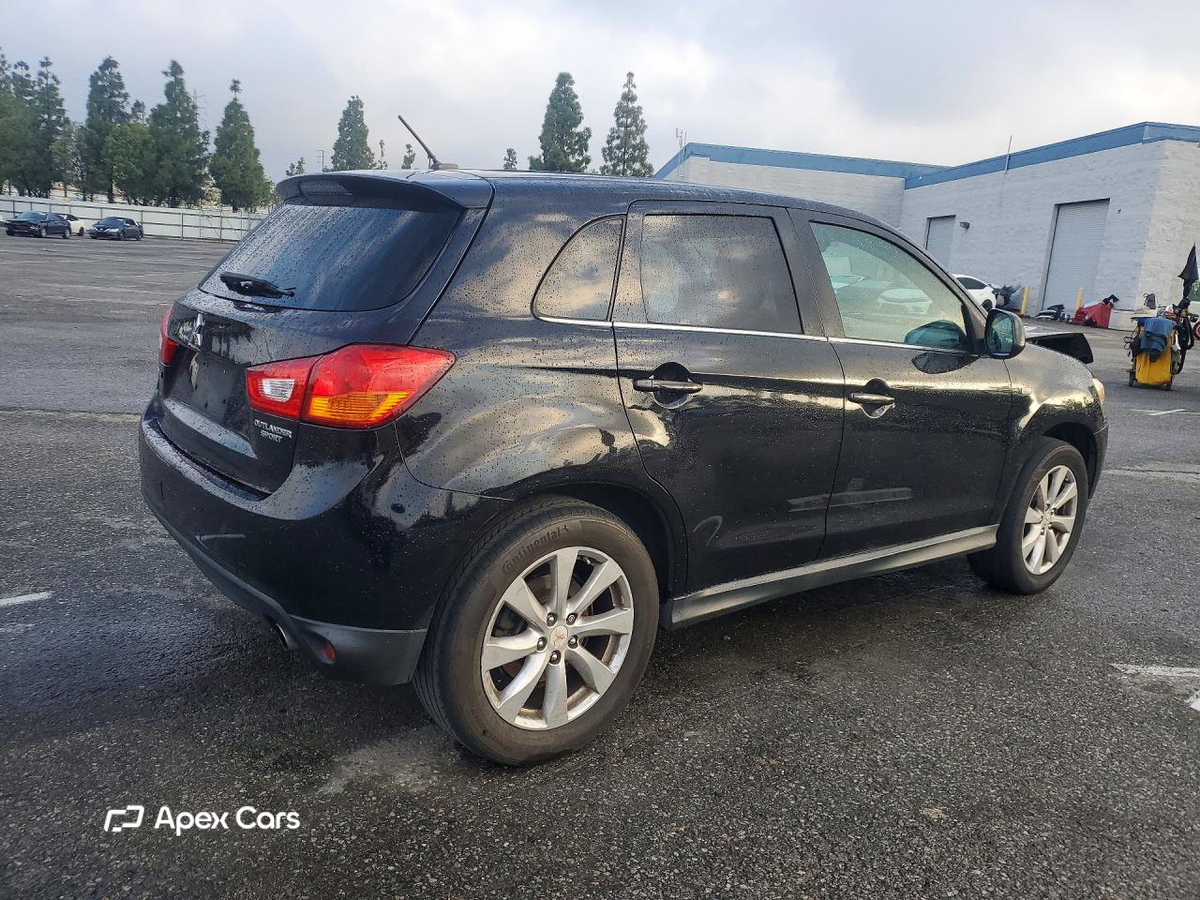 Mitsubishi Outlander 2015