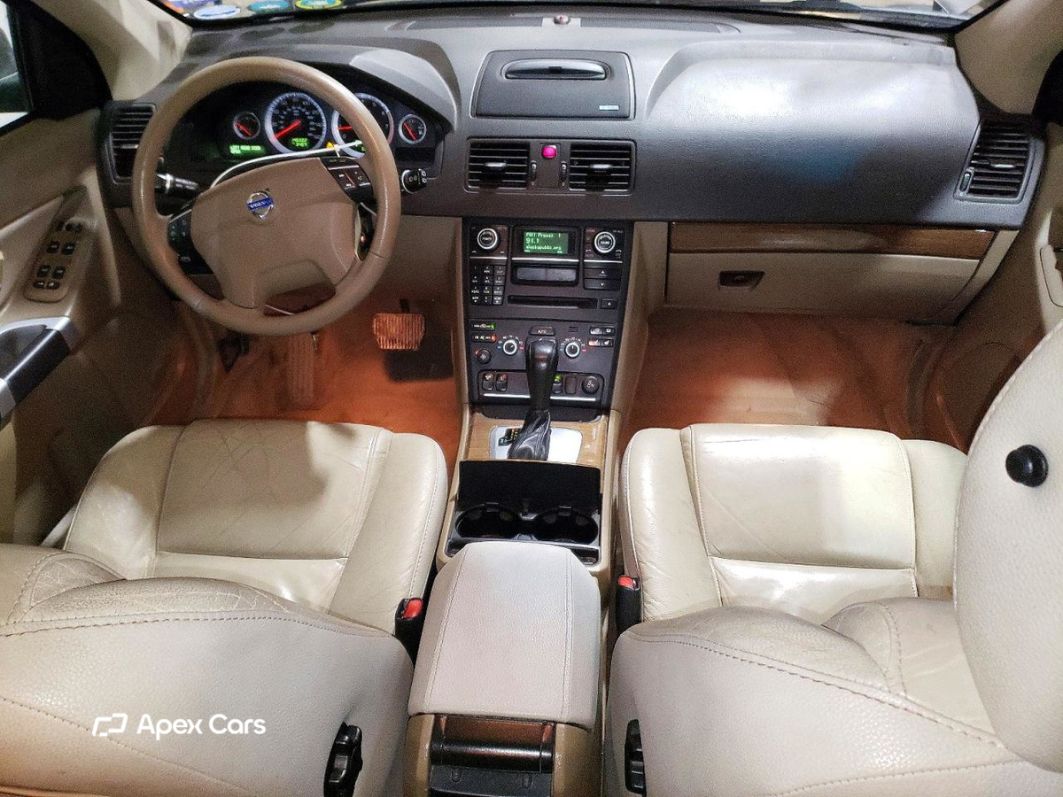 Volvo XC90 2011