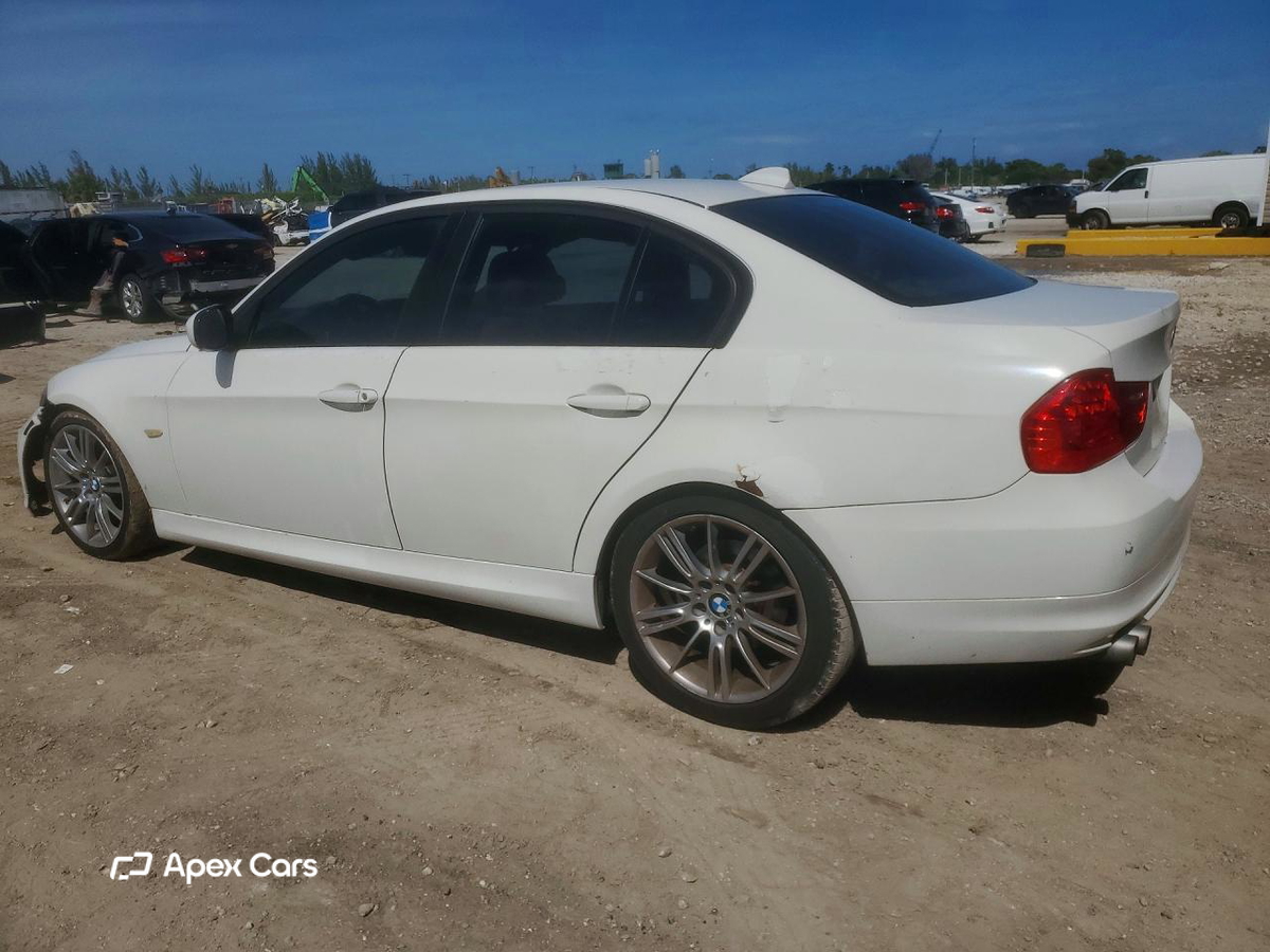 BMW Series 3 2011