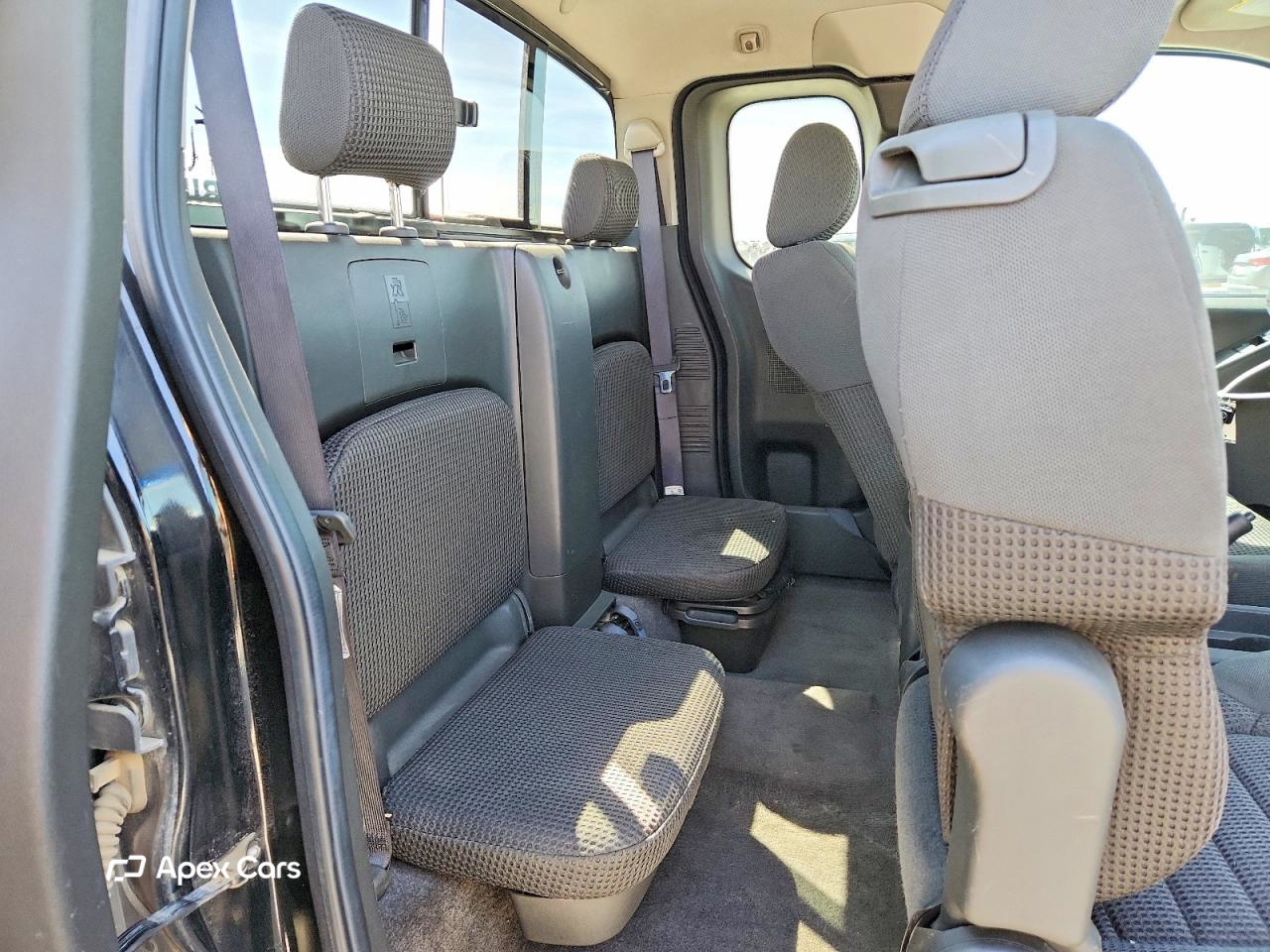 Nissan Navara (Frontier) 2005