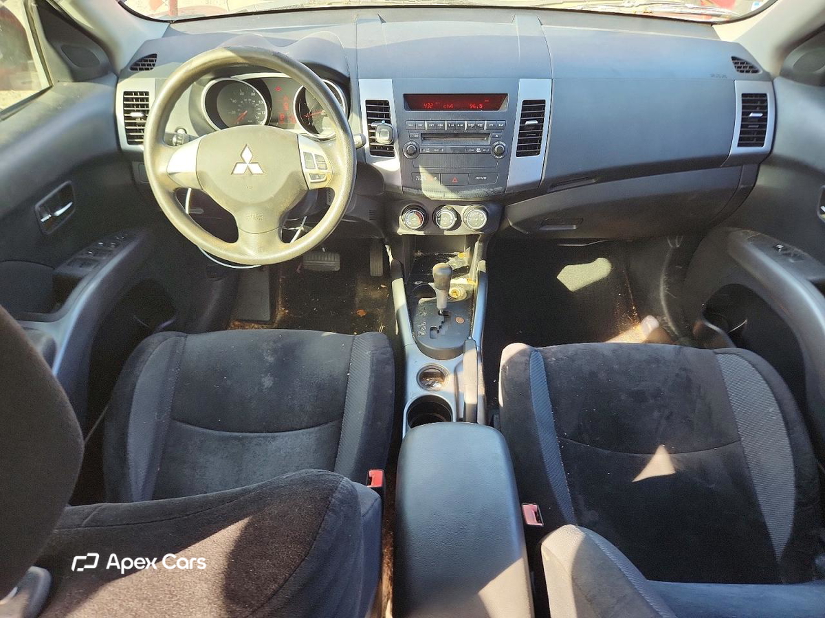 Mitsubishi Outlander 2010