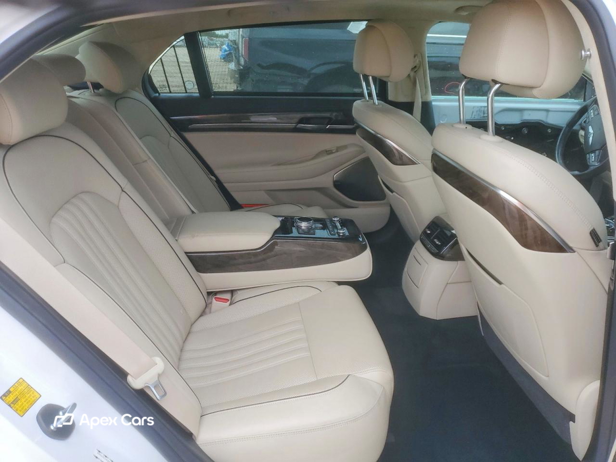 Genesis G90 2017