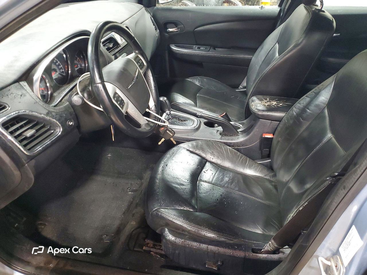 Chrysler 200 2012