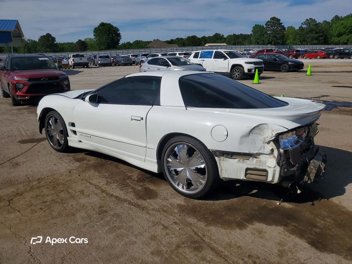 Pontiac Firebird 2000