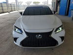 Lexus ES 2021