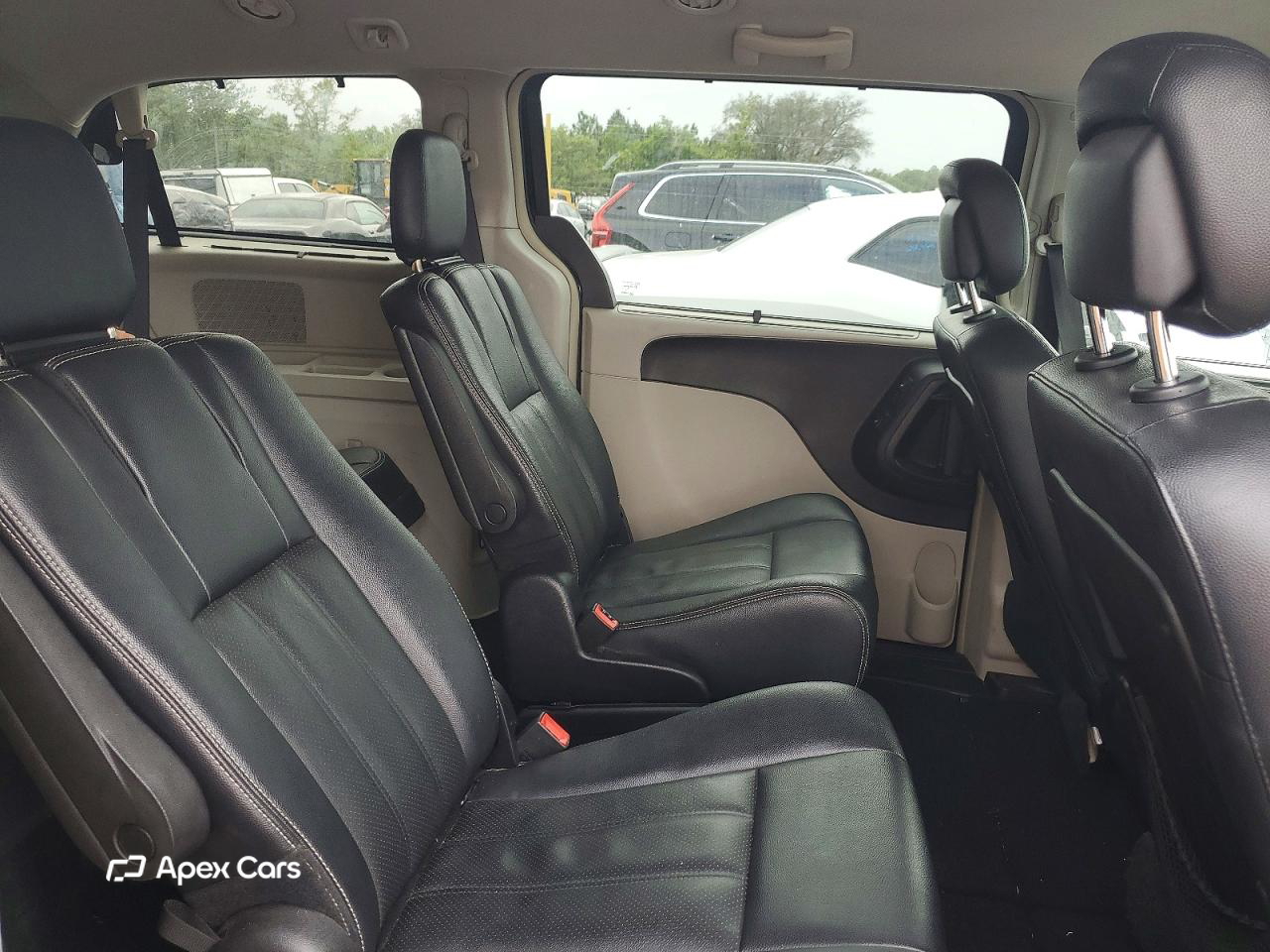 Chrysler Voyager 2016