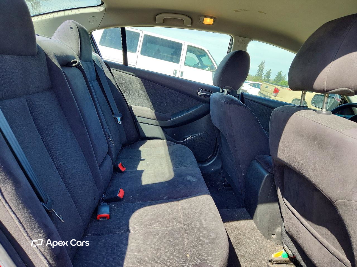 Nissan Altima 2011