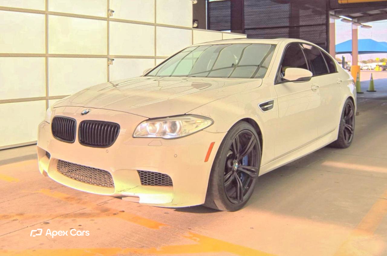 BMW M5 2013