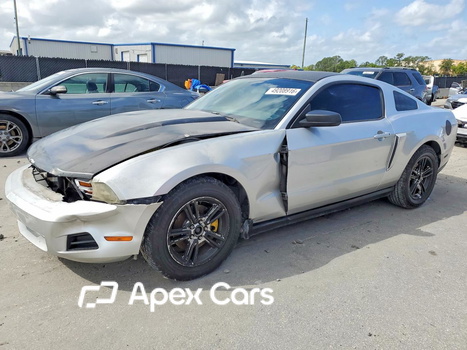 Ford Mustang 2012 - Image 1 of 5