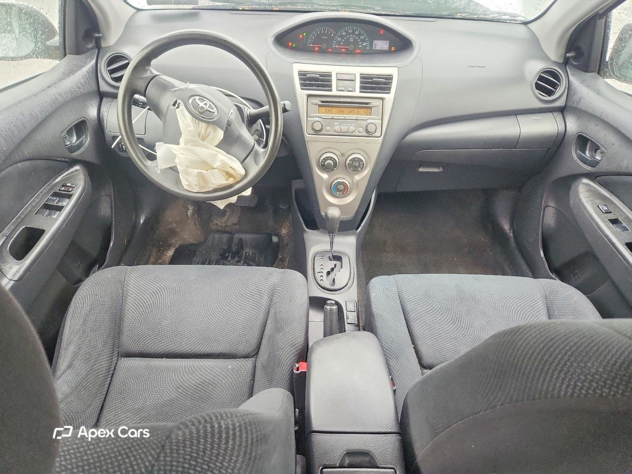 Toyota Yaris 2012