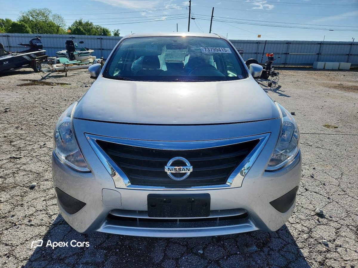 Nissan Versa 2019