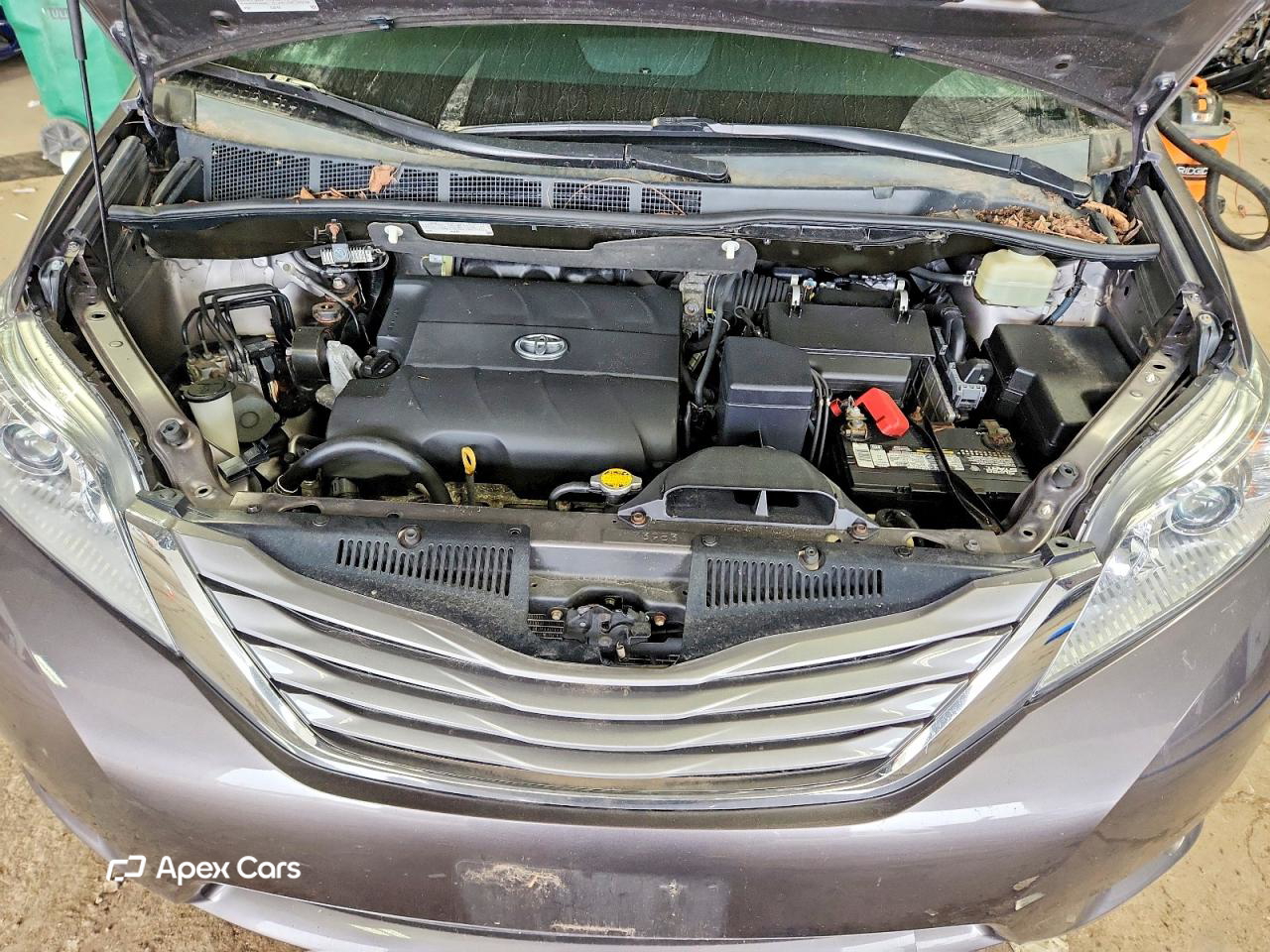 Toyota Sienna 2015